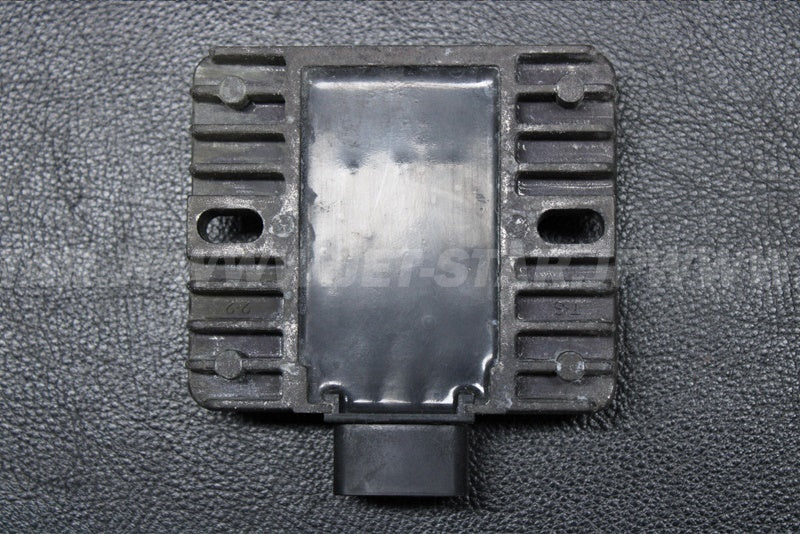 Used 21066-3718 REGULATOR-VOLTAGE  [X2210-15]