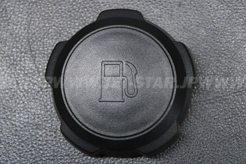 Used 51049-0713 CAP-TANK,FUEL  [X2210-18]