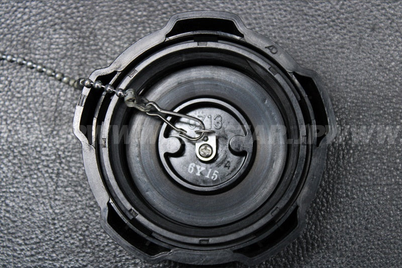 Used 51049-0713 CAP-TANK,FUEL  [X2210-18]