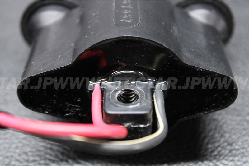 Used 21121-0720 COIL-IGNITION  [X2210-35]