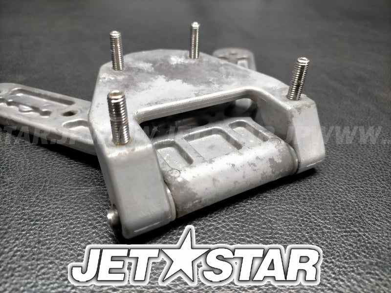 Used F1B-6517D-00-00 HINGE, LID [X2302-21]