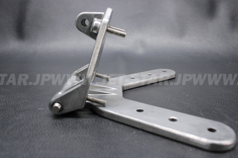 Used F1B-6517D-00-00 HINGE, LID [Y0051-28]