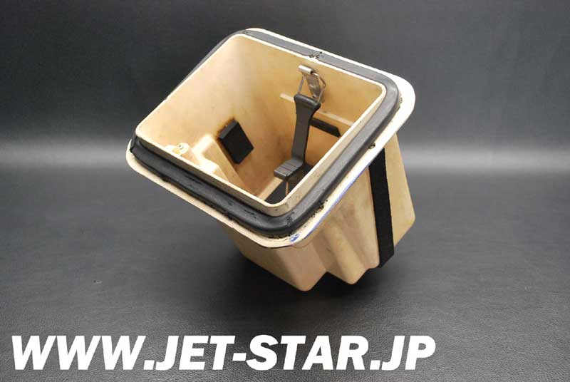 Used GJ1-U8211-00-00 BATTERY CASE COMP YMUS [Y058-026]