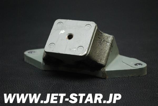 Used 68N-44517-00-00 MOUNT RUBBER [Y078-097]