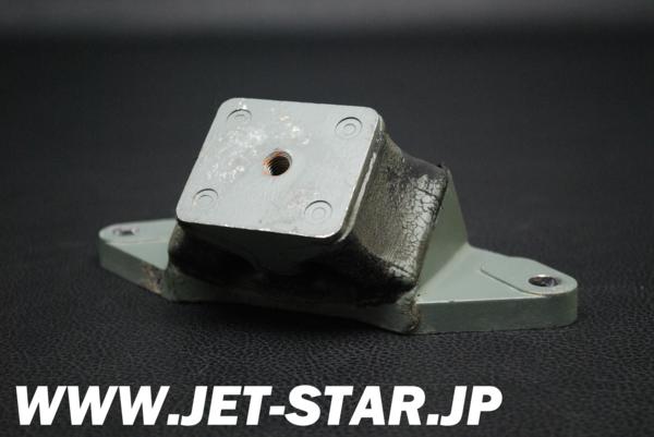 Used 68N-44517-00-00 MOUNT RUBBER [Y078-098]