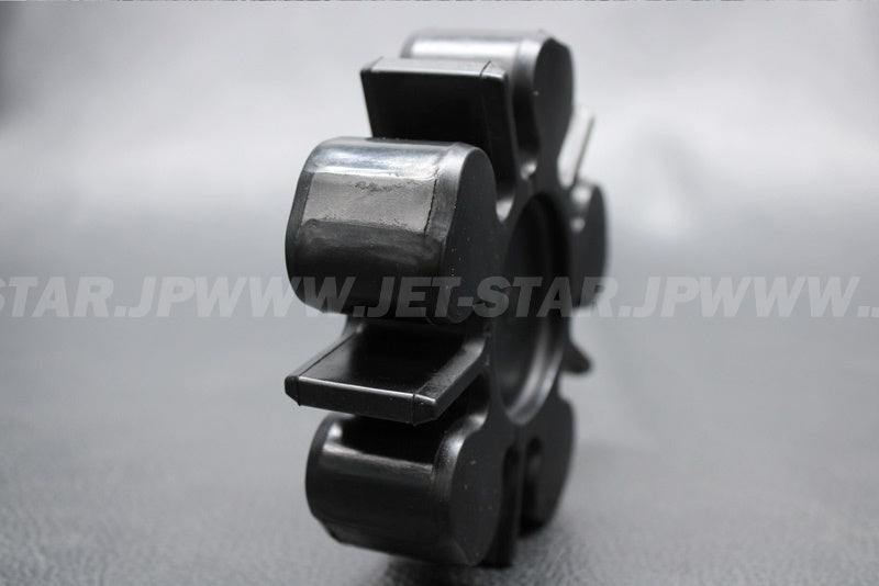 Used 6D3-4581J-00-00 RUBBER SHAFT COUPLING [Y1607-36]