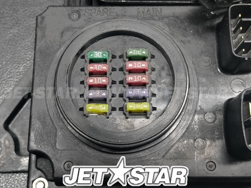 Used 6D3-82170-00-00 FUSE BOX ASSY [Y3571-03]