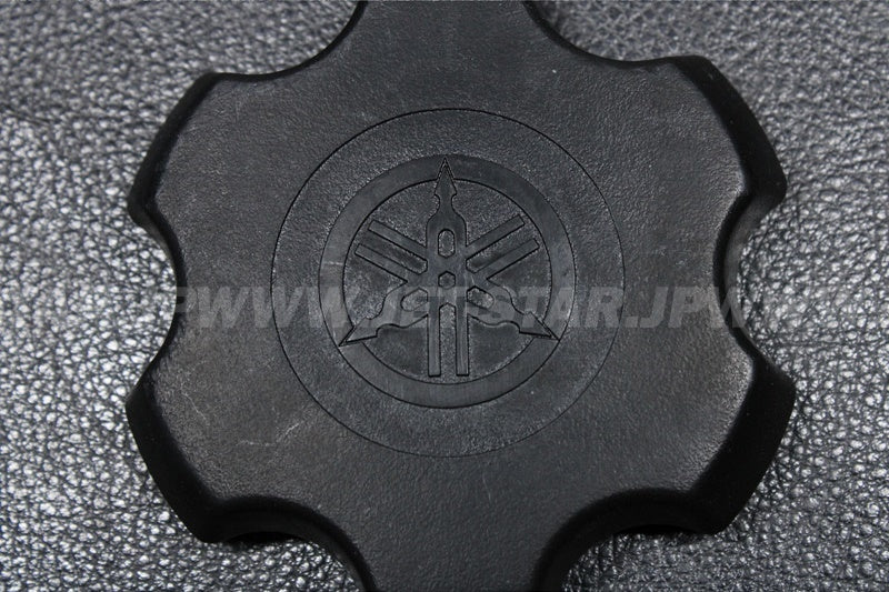 Used GP7-U7831-11-00 CAP, FUEL FILLER YMUS [Y3583-20]