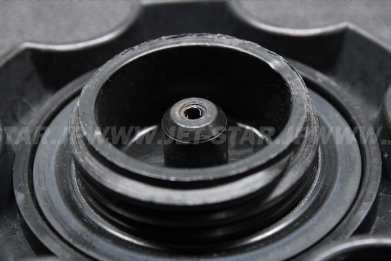 Used GP7-U7831-11-00 CAP, FUEL FILLER YMUS [Y3583-20]