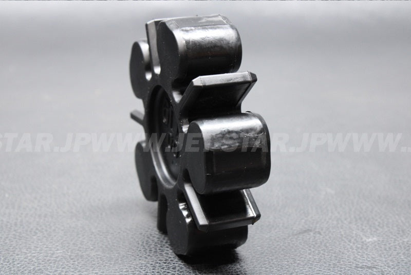Used 6D3-4581J-00-00 RUBBER SHAFT COUPLING [Y3583-31]