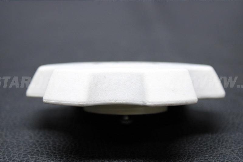 Used GP7-U7831-00-00 CAP, FUEL FILLER [Y4846-23]