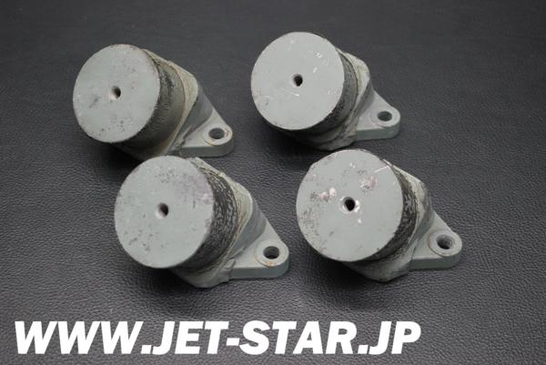 Used 63M-44517-01-94 MOUNT RUBBER [Y494-038]