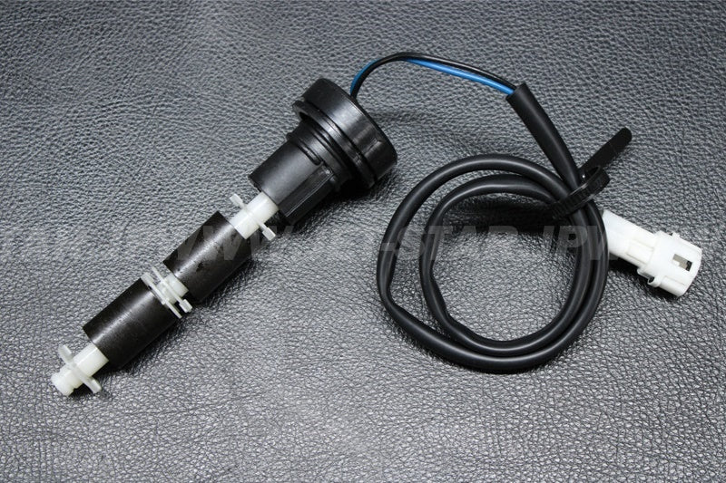 Used F0D-U824C-00-00 SENDER, OIL YMUS [Y6773-10]