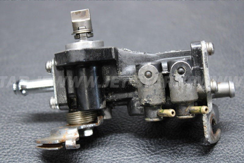 Used 66V-13200-00-00 OIL INJECTION PUMP ASSY [Y6773-34]