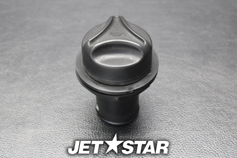 Used F0X-U778B-00-00 CAP, OIL FILLER YMUS [Y729-037]