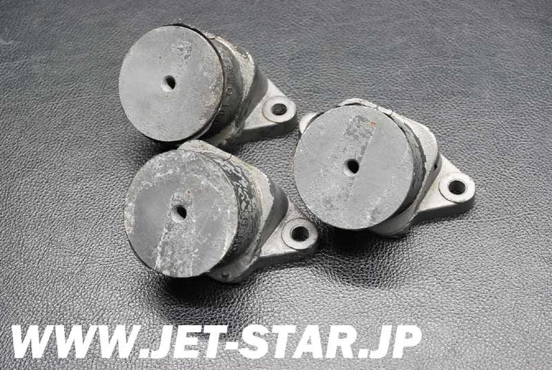 Used 63M-44517-01-94 MOUNT RUBBER [Y745-016]