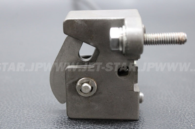 Used F1B-6517C-01-00 LOCK, LID [Y7487-43]