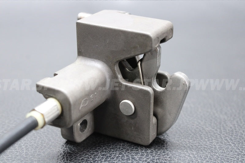 Used F1B-6517C-01-00 LOCK, LID [Y7487-43]