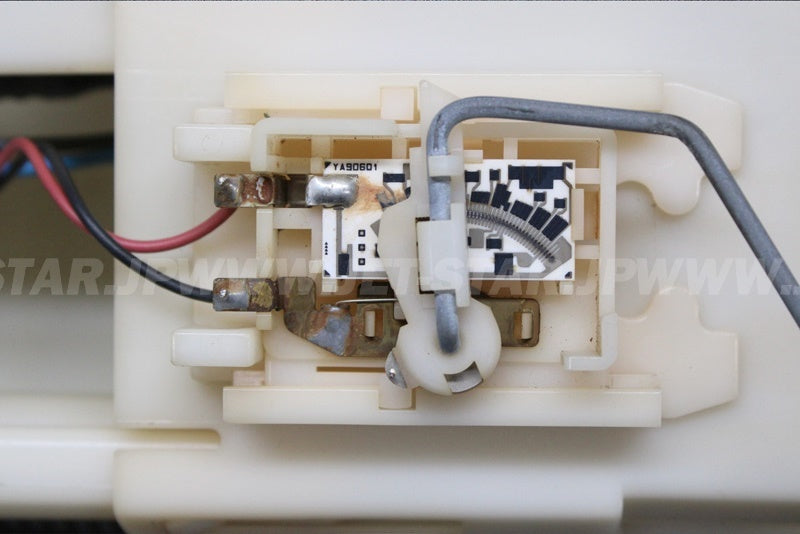 Used 60E-13907-00 FUEL PUMP COMP [Y7487-45]