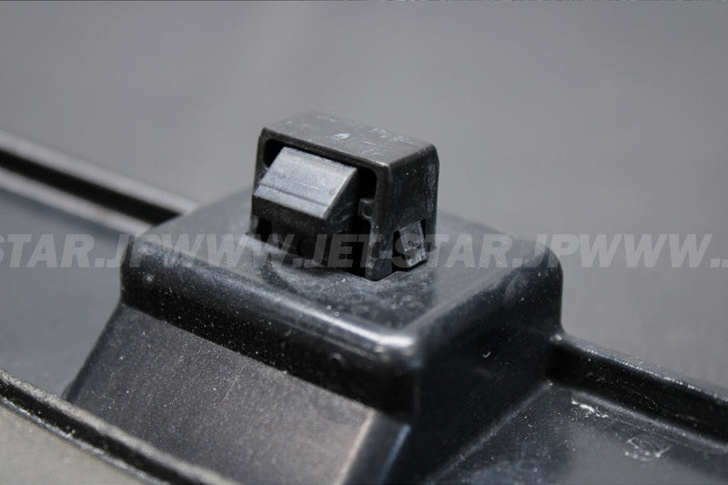 Used F2N-U517H-01 LID HATCH YAMAHA [Y7767-04]