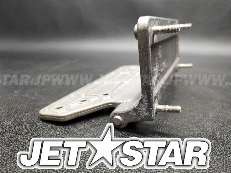 Used F2S-U517D-00-00 HINGE, LID [Y7815-27]