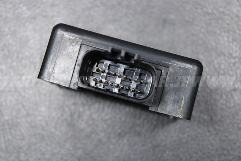 Used 6B6-86265-00-00 RECEIVER COMPLETE [Y9304-14]