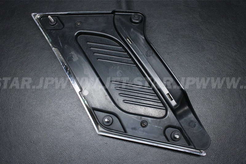 Used F2S-U370K-00-00 SIDE ORNAMENT ASSY 2 [Y9304-20]